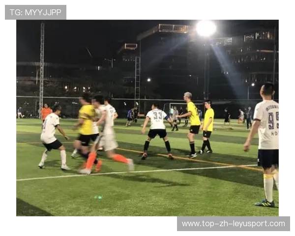 “短柄墙球：高新区全民健身馆，挑战传统，赛场不仅仅是力量的角逐”